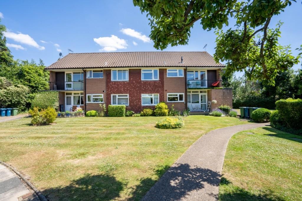 Marsh Road, Pinner 2 bed apartment £415,000