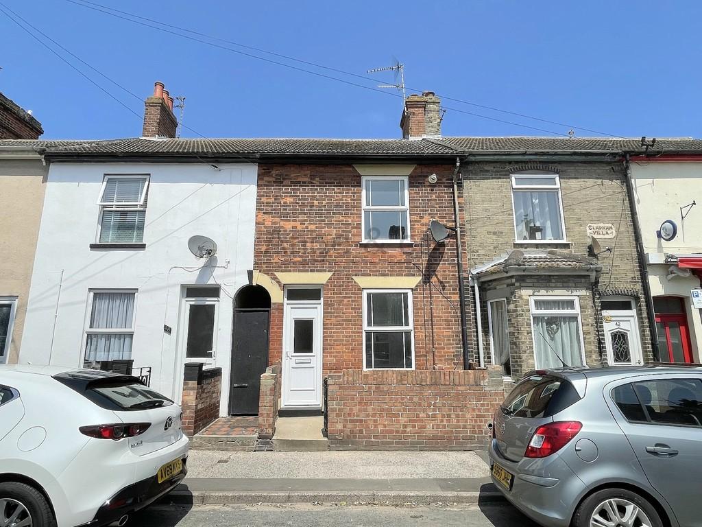 Norwich Road, Lowestoft 3 bed terraced house for sale £150,000