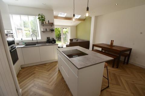 9 Bramley Croft, Shirley, Solihull, B90 3EJ