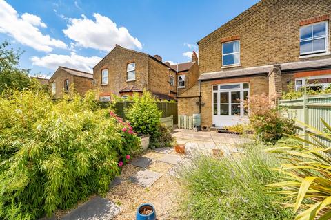 145 Coldershaw Road, London, W13 9DU