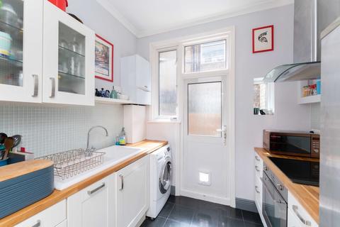 145 Coldershaw Road, London, W13 9DU