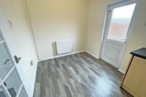 3 bedroom terraced house to rent, Henderson Road, Widnes