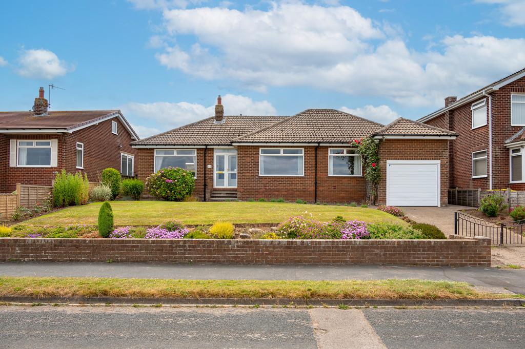 Cornelian Drive, Scarborough 3 bed detached bungalow £380,000