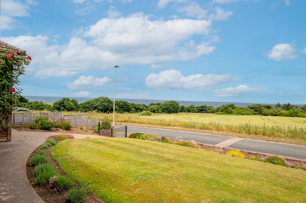 Cornelian Drive, Scarborough 3 bed detached bungalow £380,000