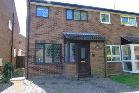 3 bedroom semi-detached house to rent, Hayfield Road, North Wootton, King's Lynn