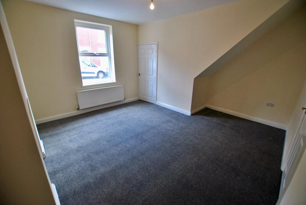 Joseph Street, Stanley 2 bed terraced house £475 pcm (£110 pw)