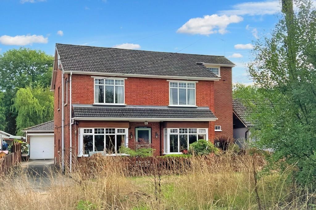Mid Holmwood, Dorking 4 bed detached house for sale £745,000