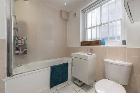 118a Agar Grove, London, NW1 9TY