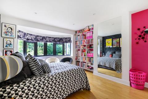 25 Bancroft Avenue, London, N2 0AR