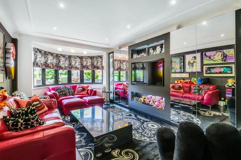 25 Bancroft Avenue, London, N2 0AR