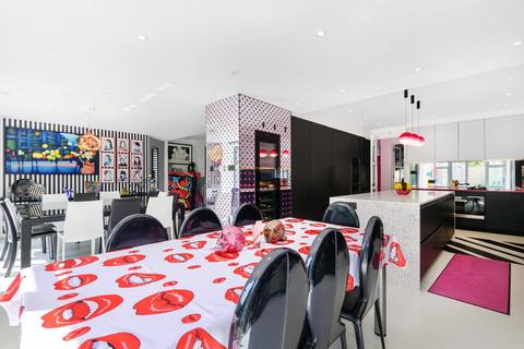 25 Bancroft Avenue, London, N2 0AR