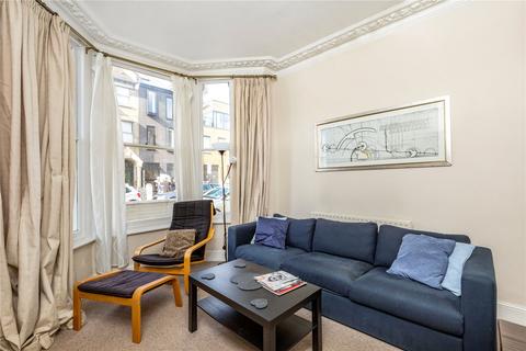 2 bedroom flat to rent, Tournay Road, London, SW6