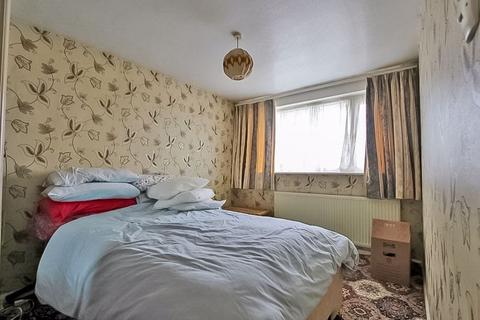 4 Ashfield Close, Walsall, WS3 1PW
