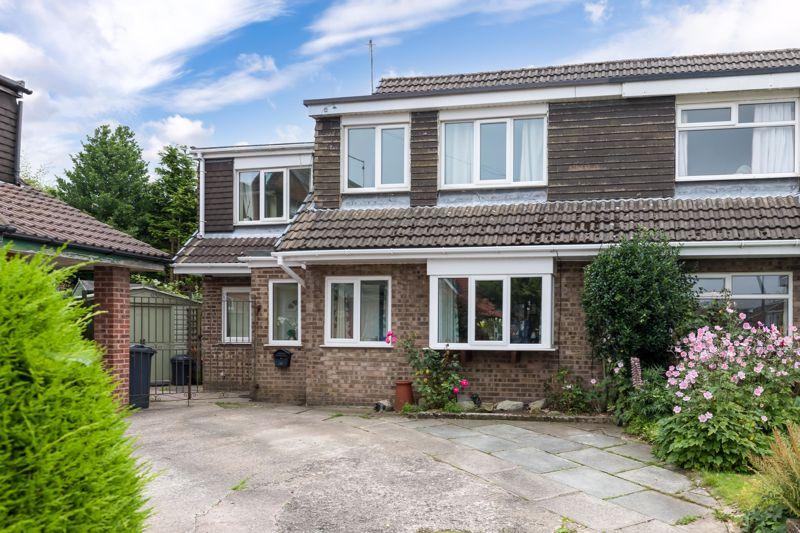 Fairhurst Drive, Parbold, WN8 7DP 5 bed semidetached house £995 pcm