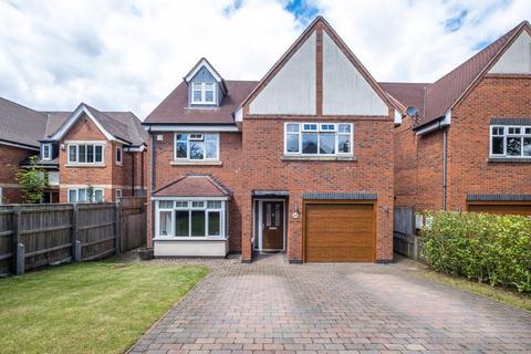 43 Edge Hill Road, Sutton Coldfield, B74 4PD