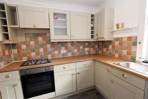 2 bedroom terraced house to rent, Hollinwood Avenue, Moston M40 3RR