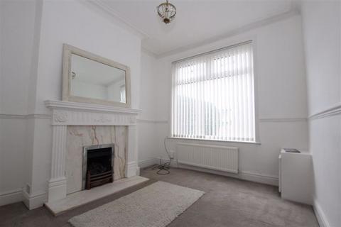 2 bedroom terraced house to rent, Hollinwood Avenue, Moston M40 3RR