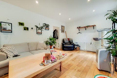 2 bedroom maisonette for sale - St James Avenue, West Ealing , London, W13