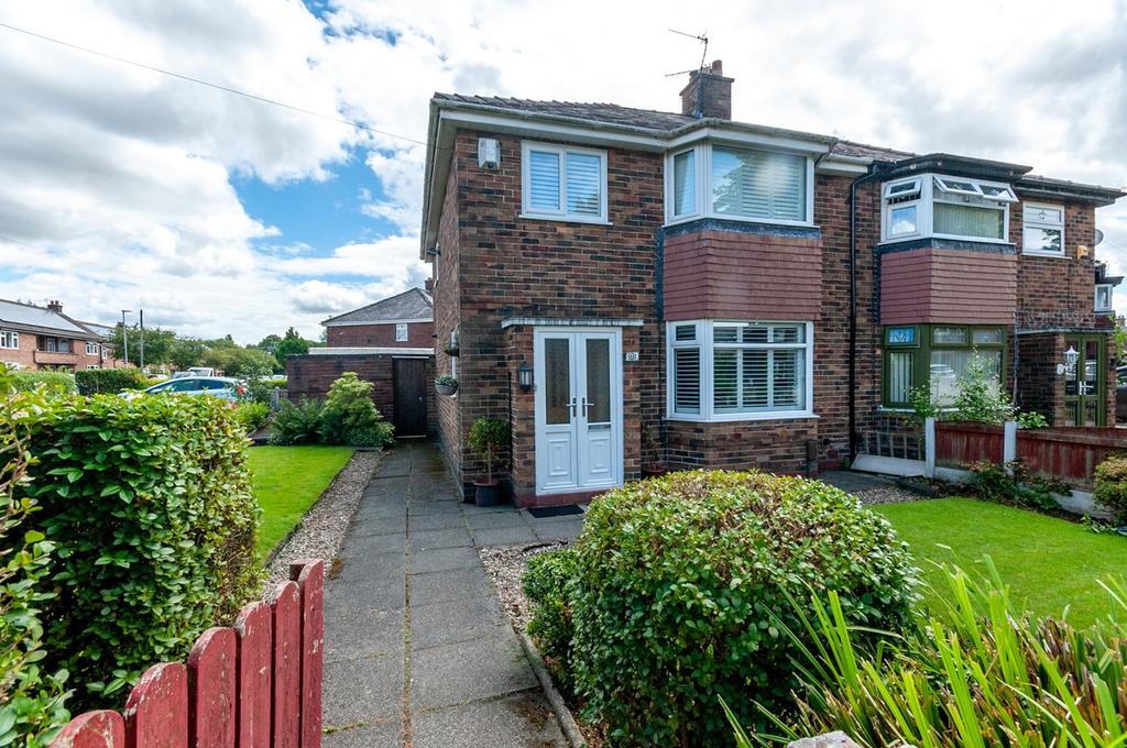 Poplars Avenue Warrington Wa2 3 Bed Semi Detached House £235 000