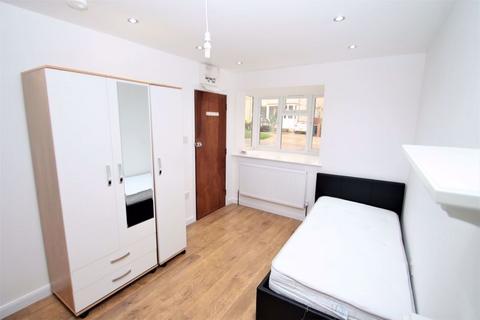 1 bedroom end of terrace house for sale, Eastcote Avenue, Harrow