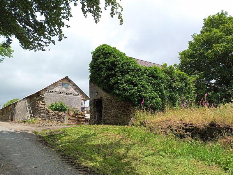 Barns 1 &amp; 2