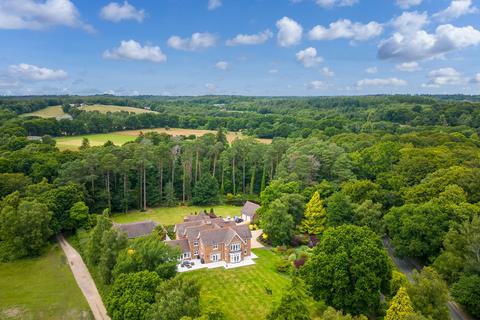 7 bedroom country house for sale - Emery Down, SO43