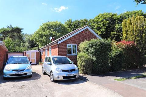 4 bedroom bungalow for sale, Copthorne Close, Worthing