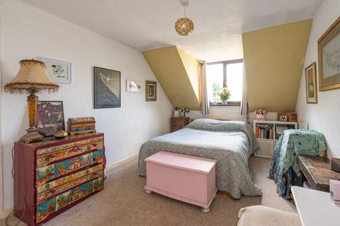 Rown House Caldecott Close, Abingdon, OX14 5HA