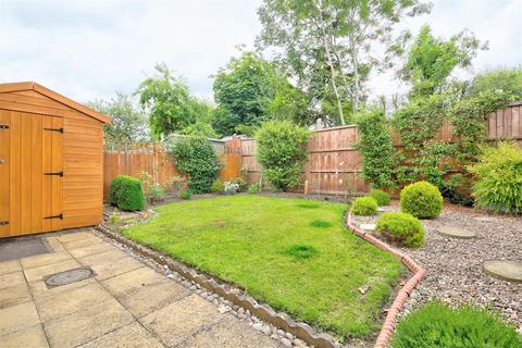 16 Cherry Grove, Great Glen, Leicester, LE8 9ES