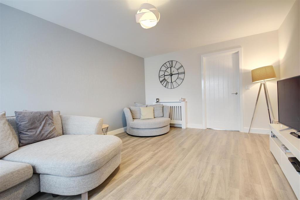001 sitting room.jpg