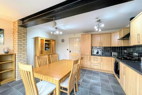14 Bretton Close, Brierley, Barnsley, S72 9LP