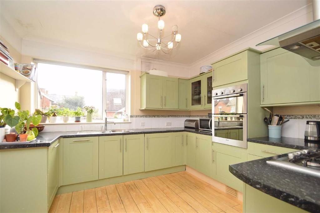 Ellesmere Road, Shrewsbury, Shropshire 4 bed semidetached house £275,000