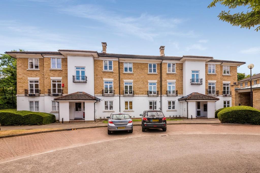 Kingswood Drive, Sutton 1 bed flat £230,000