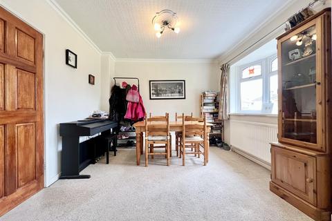 3 bedroom semi-detached house for sale - Long Close, Hagley, Stourbridge