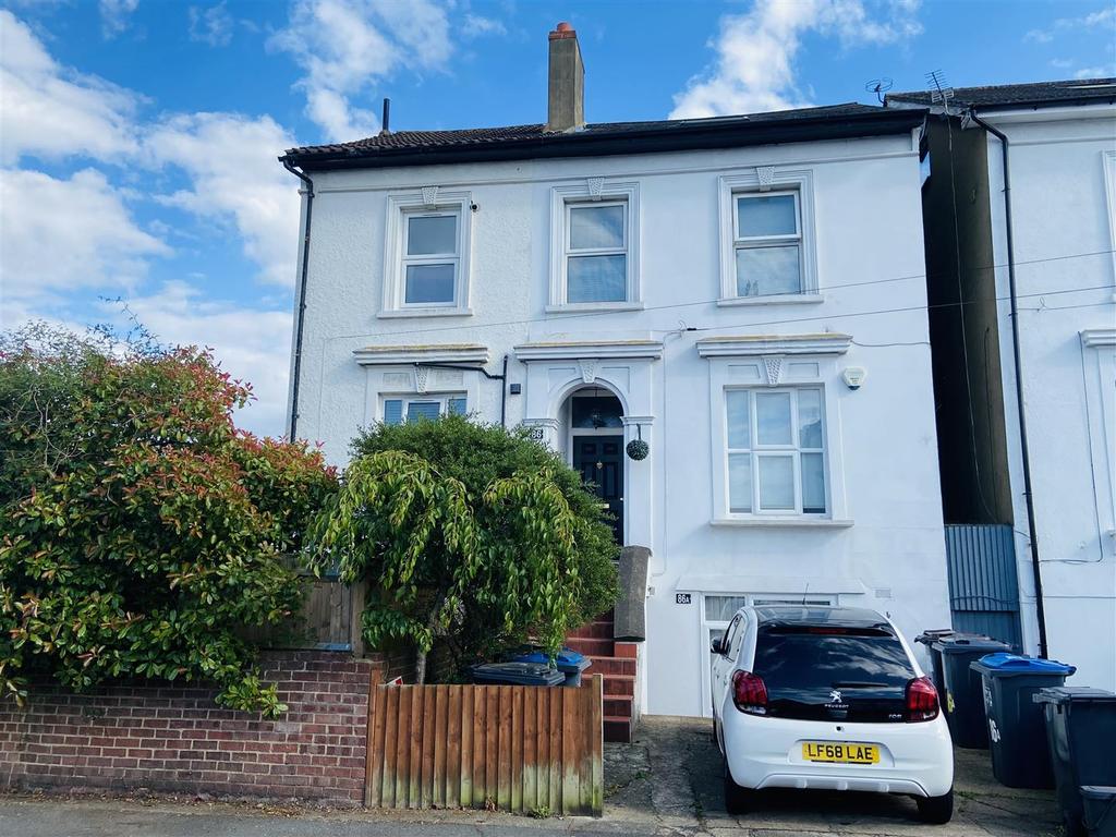 Grant Road, Croydon 2 bed flat £335,000