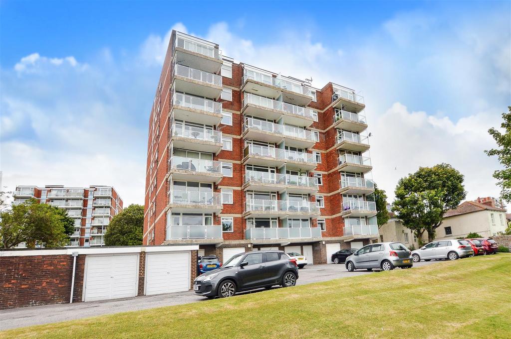 Upperton Road, Eastbourne 1 bed flat £120,000