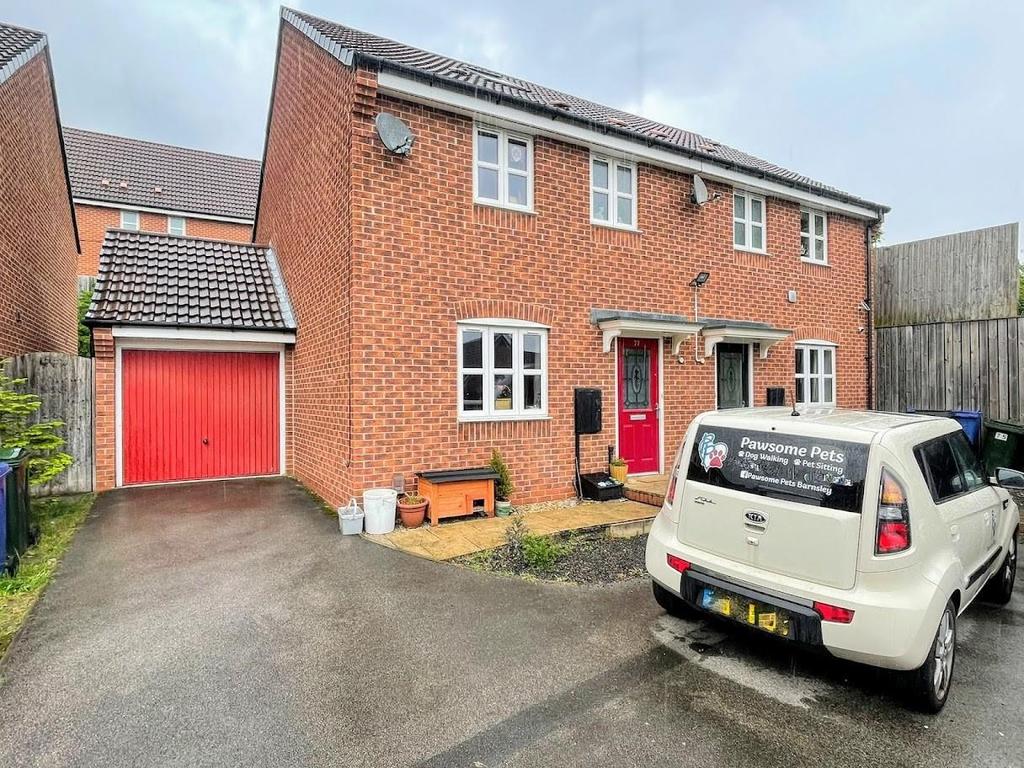 Canal Street, Barnsley, South Yorkshire 4 bed semidetached house £