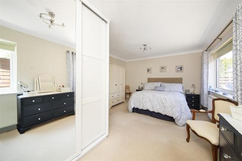 2 bedroom detached bungalow for sale - Oaken Grove, Haxby, York YO32 3QZ