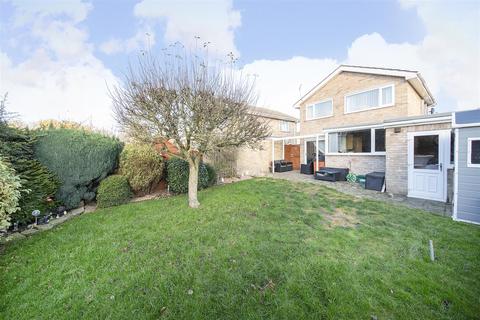 3 bedroom detached house for sale - Briergate, Haxby, York YO32 3YP