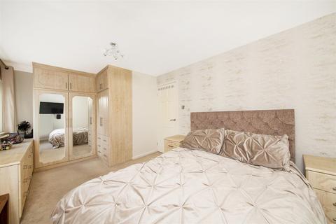 4 Briergate, Haxby, York, YO32 3YP