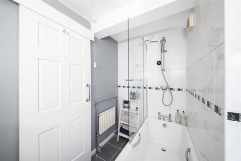 4 Briergate, Haxby, York, YO32 3YP