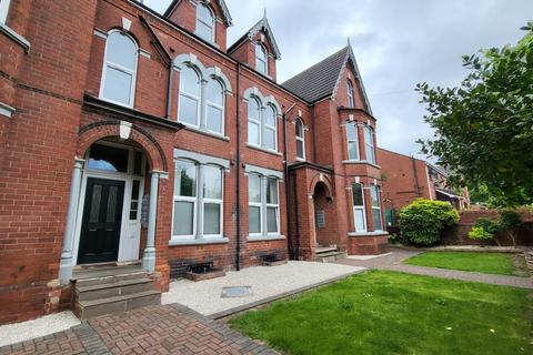 10 bedroom semi-detached house to rent, Room 15, 2-4 Auckland Road, Doncaster