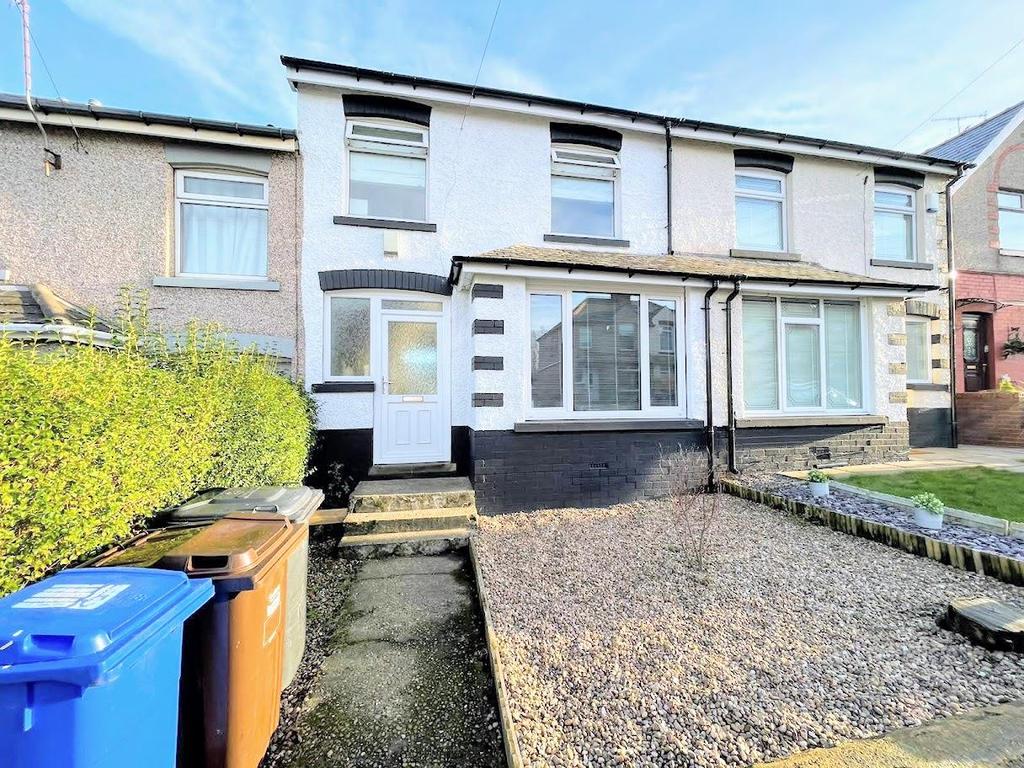 Sitwell Avenue, Stocksbridge, Sheffield, South Yorkshire 3 bed terraced