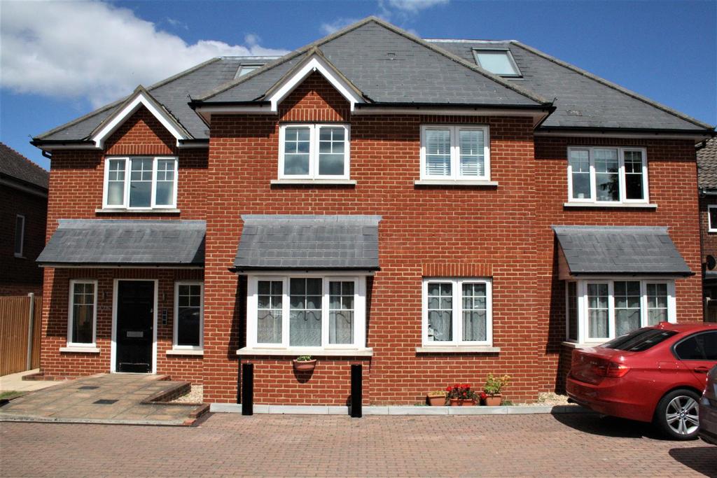 Horton Grange, Chessington Road, 2 bed apartment £325,000