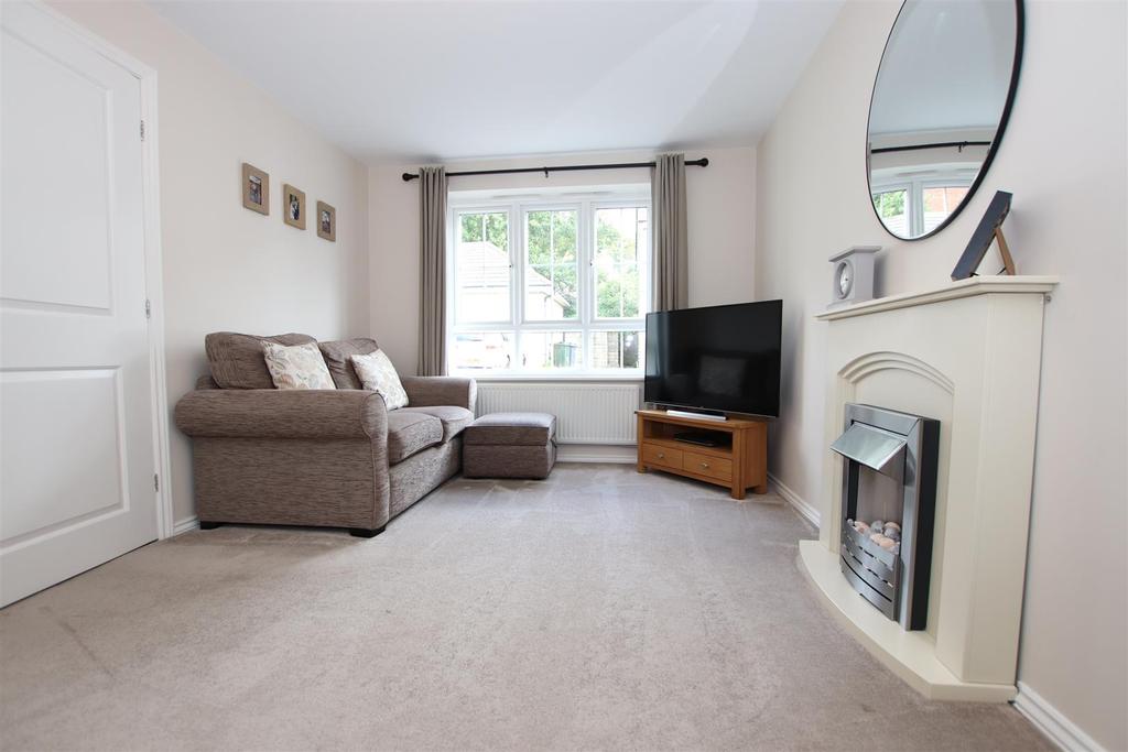 Myers Close, Idle, Bradford 3 bed townhouse £220,000