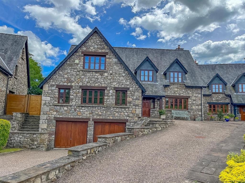 Cornmill Orchard, Little Mill, Pontypool 6 bed detached house £775,000