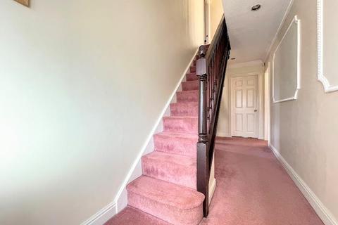 1 Dearnley View, Barnsley, S75 1EA