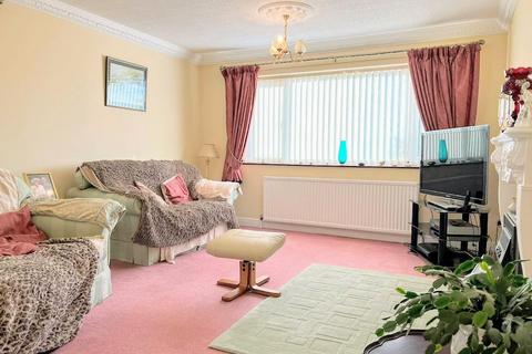 1 Dearnley View, Barnsley, S75 1EA