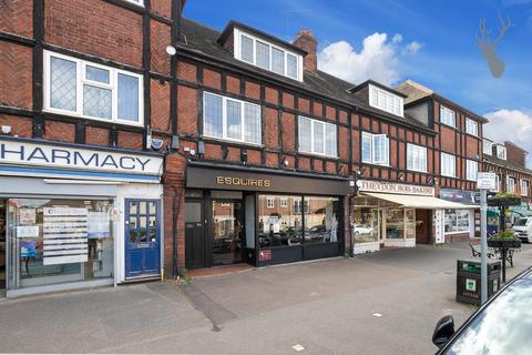 8a Forest Drive, Theydon Bois, Epping, CM16 7EY