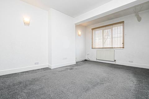 8a Forest Drive, Theydon Bois, Epping, CM16 7EY